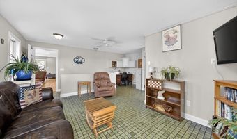 11 Johnson Ave, North Kingstown, RI 02852