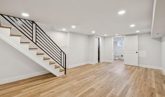 1039 E CHELTEN Ave, Philadelphia, PA 19138