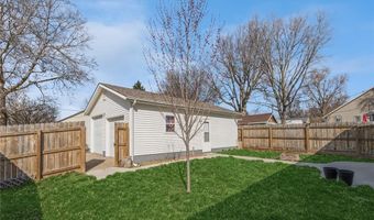 514 S Roche St, Knoxville, IA 50138