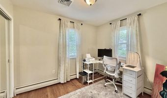 511 Delaware Ave, Absecon, NJ 08201