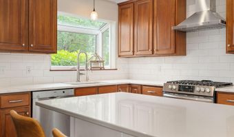 500 36th St NW, Austin, MN 55912