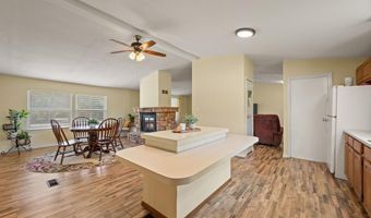 212 H And O Ln, Alvarado, TX 76009