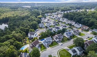 6 Surle Ct, Bayville, NJ 08721