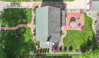 1210 McKinley Blvd, Alton, IL 62002