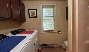 80 Baldwin Dr, Bangor, ME 04401