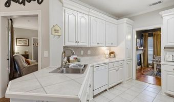 406 Pecan Cir, Brandon, MS 39042