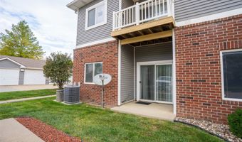 907 7th Ave SE 1, Altoona, IA 50009