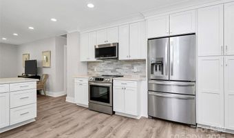 2201 Edison St, Charlotte, NC 28206