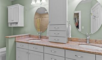 88 Homestead Ave, North Smithfield, RI 02896