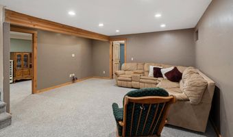 253 Aero Ln, Bigfork, MT 59911
