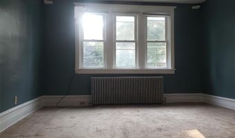 915 S Front St 2, Allentown, PA 18103