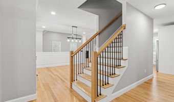 91 Raymond Rd, Auburn, NH 03032