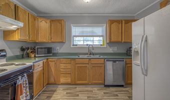335 E 9th St, Baxter Springs, KS 66713