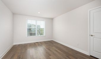 3000 N Spurway Dr, Ann Arbor, MI 48105
