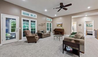 6989 141st St, Basehor, KS 66007