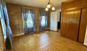 53 Sugarhouse Rd, Burke, VT 05871