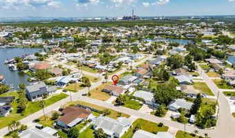 635 Jamaica Cir E, Apollo Beach, FL 33572