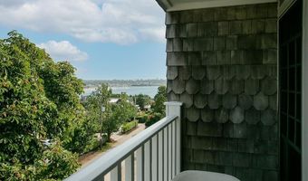 1 Seaview Ave 4, Newport, RI 02840