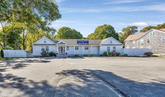 677 W West Main St, Barnstable, MA 02630