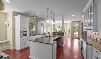 74 Bayberry Rd, Narragansett, RI 02882