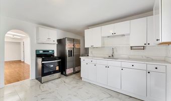 85 HOBART Ave, Bayonne, NJ 07002