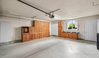 2583 NE Wintergreen Dr, Bend, OR 97701