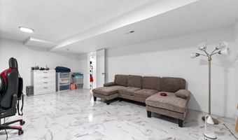 52 Westside Ave, Avenel, NJ 07001