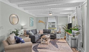 125 Pelican Dr, Atlantic Beach, NC 28512