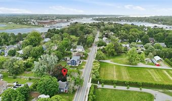 91 Sowams Rd, Barrington, RI 02806