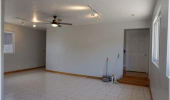 1009 Rawlins Ln, Honolulu, HI 96817