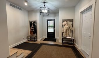 1702 Hill St, Ann Arbor, MI 48104