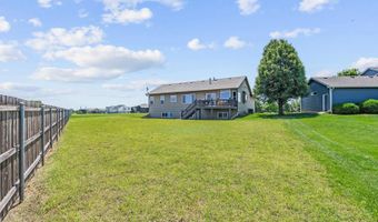 5216 N Colonial, Bel Aire, KS 67226