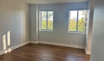 8315 BROOK Ln 2-902, Bethesda, MD 20814