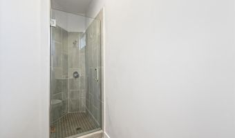 300 E Alhambra Rd F, Alhambra, CA 91801