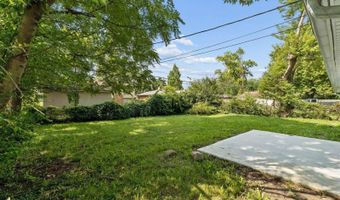3805 Gilroy Rd, Columbus, OH 43227
