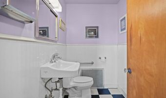 74 Valley Rd, Middletown, RI 02842