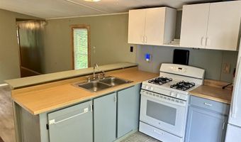 4 Reservoir Rd, Brattleboro, VT 05301