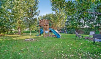 1734 S 11th St, Adel, IA 50003