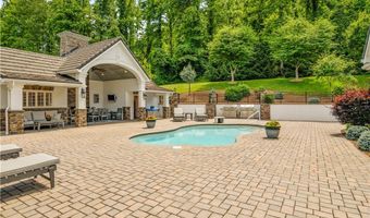 948 Little Coal River Rd, Alum Creek, WV 25003