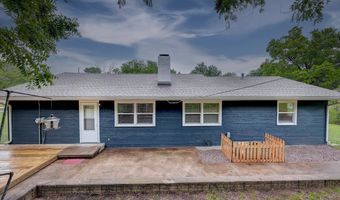 410 Highland Dr, Arkansas City, KS 67005