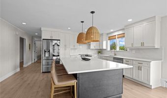 96 Roger Williams Dr, North Kingstown, RI 02852