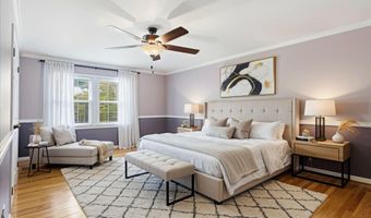 4003 KLOMAN St, Annandale, VA 22003
