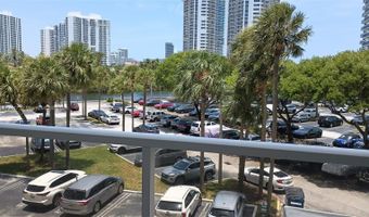 3731 N Country Club Dr 321, Aventura, FL 33180