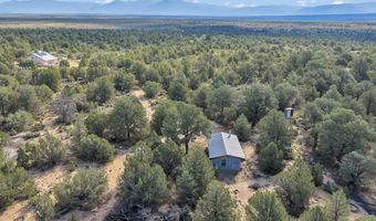 77 North Rd, Carson, NM 87517