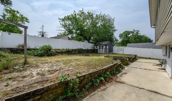 701 Beach Ave, Beachwood, NJ 08722