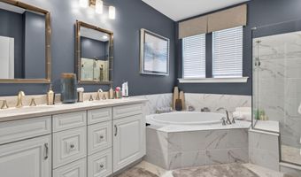 33 Samuel Dr, Barnegat, NJ 08005