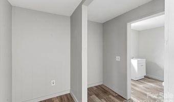 75 Old Macedonia Rd, Alexander, NC 28701