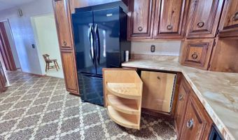 101 7th Ave NW, Bowman, ND 58623
