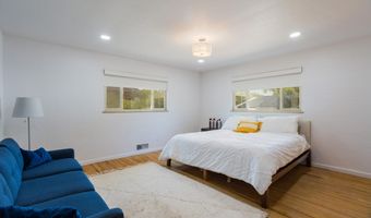630 Sierra Dr SE, Albuquerque, NM 87108