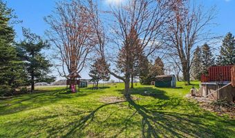 7818 N Luce Rd, Alma, MI 48801